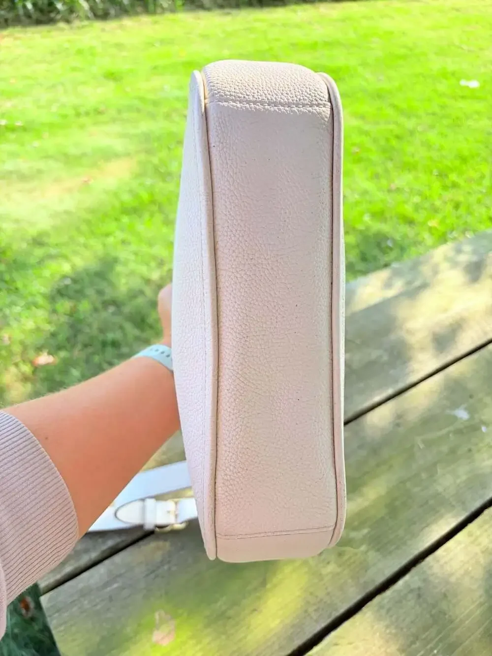 Coach Chaise Crossbody Bag – Cream/Ivory Pebbled Leather 🤍